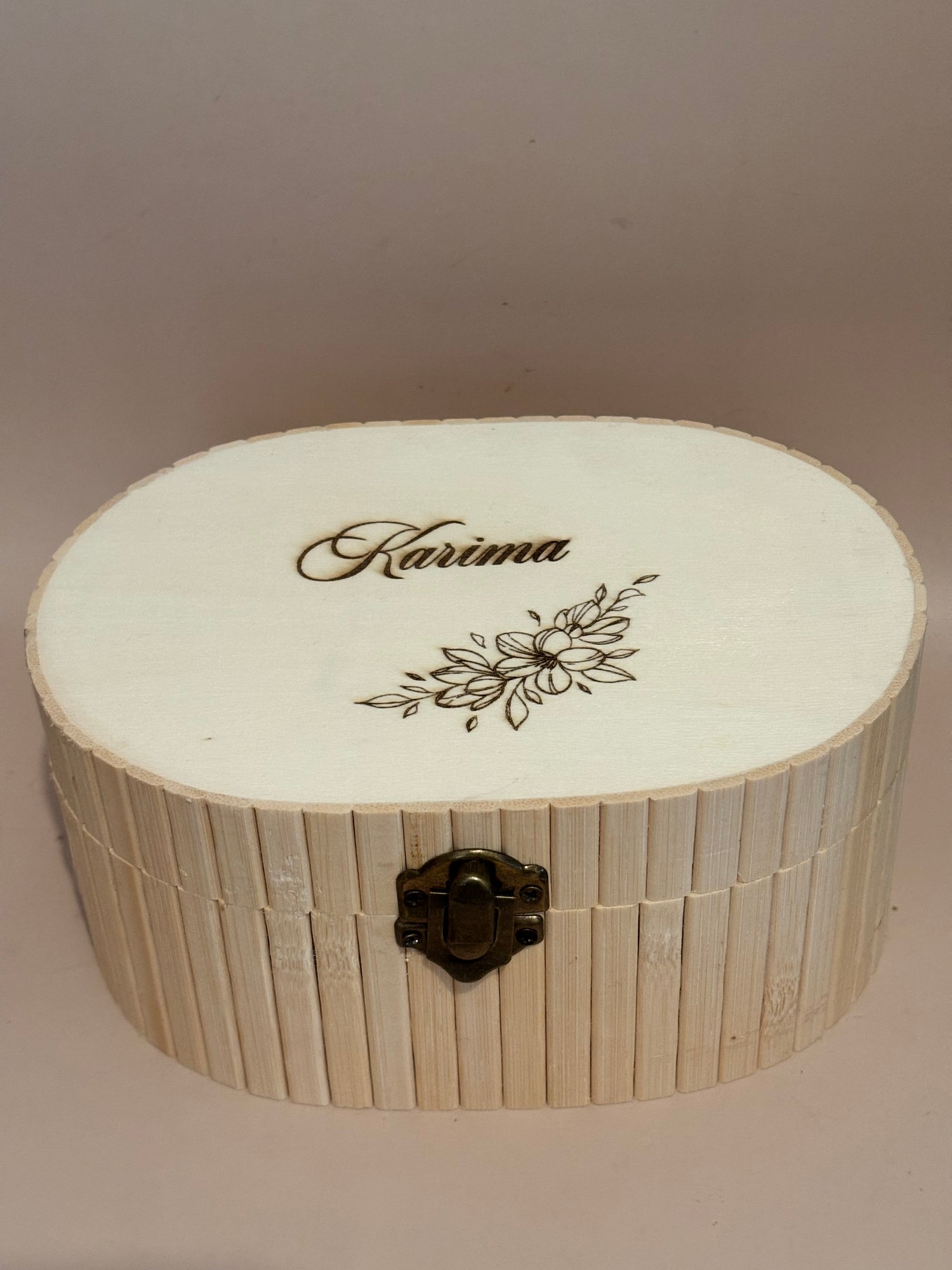 Coffret Beauté Personnalisé Femme – Brosse & Miroir Gravés – Idée Cadeau maitresse, Anniversaire, Eid…