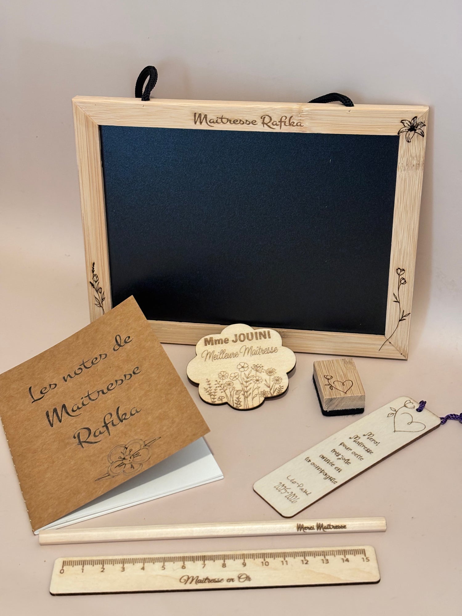 Kit Ardoise complet - Kit Cadeau Maîtresse Personnalisé – Souvenir de fin d’année unique