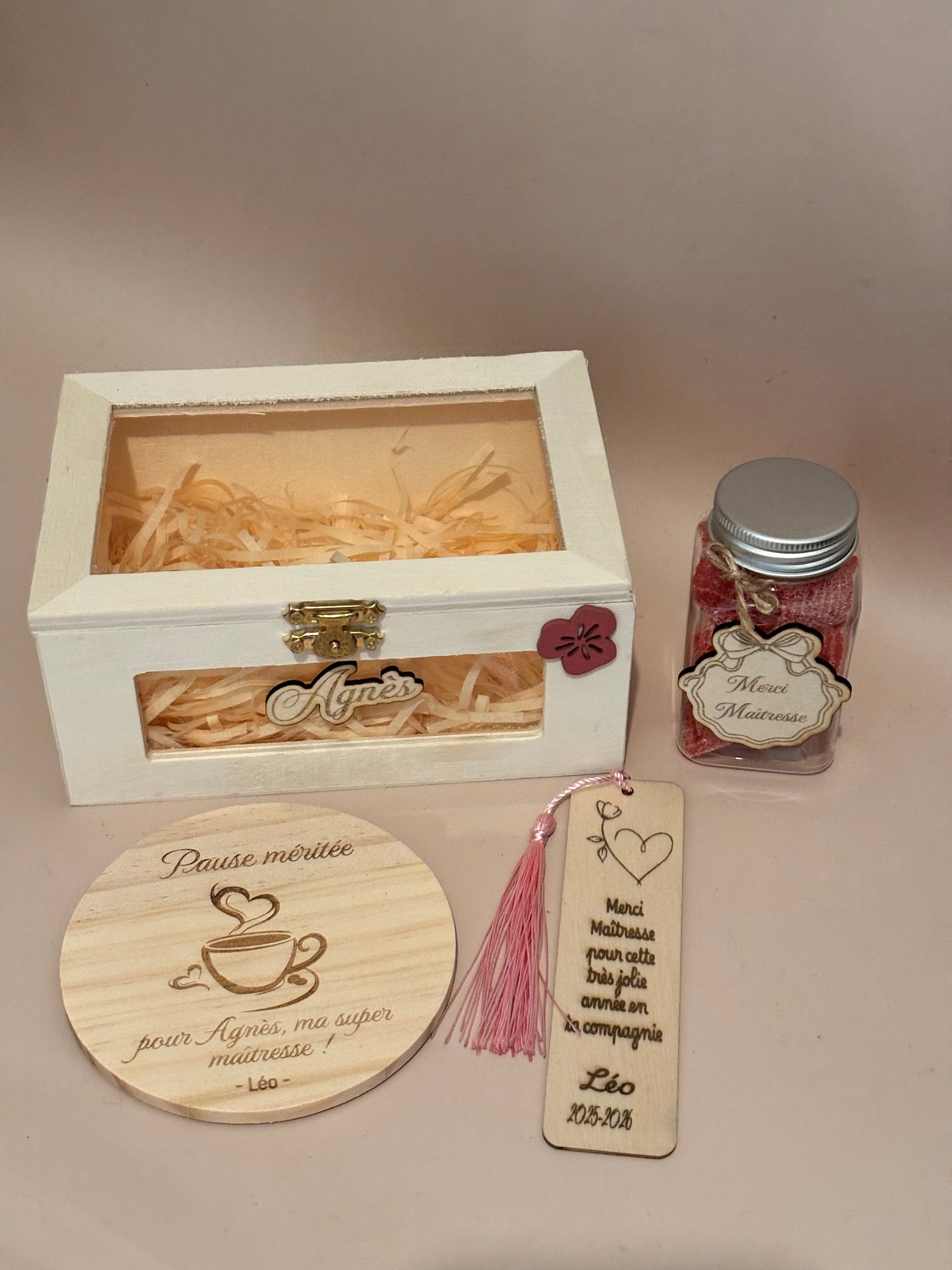 Coffret cadeau maîtresse personnalisé – Pause douceur Méritée 💛 Prêt à offrir