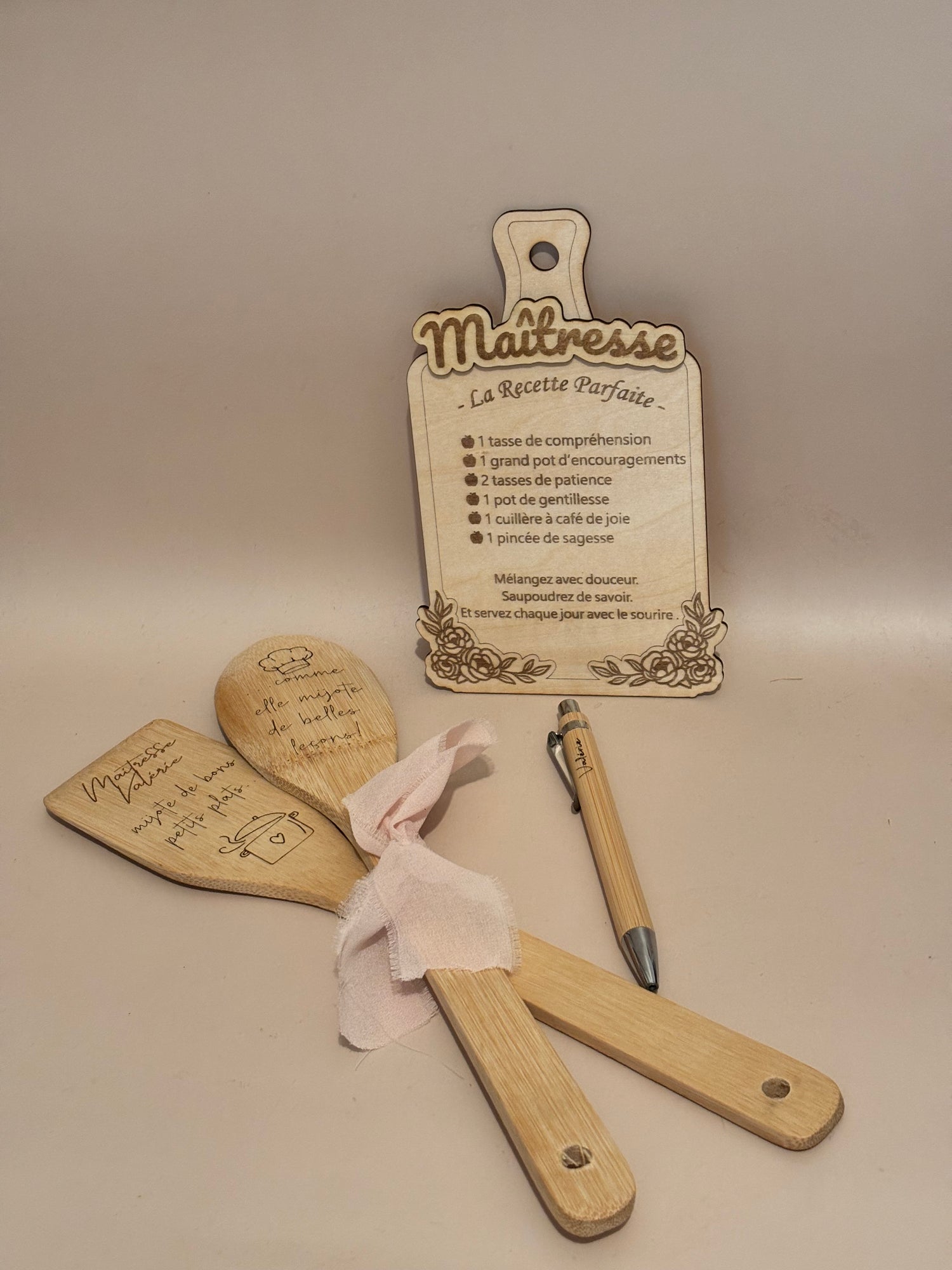 Coffret Cadeau Maîtresse – La Recette Parfaite (Bois Gravé Personnalisé)