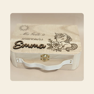 Boite à souvenirs en bois personnalisée