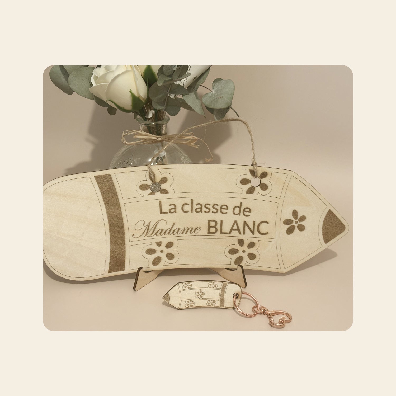 Plaque de porte en forme de crayon